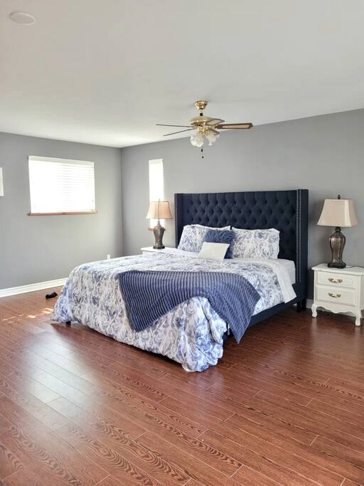 Scenic Burnt River Cottage with River Views and Outdoor Gazebo, Near Fenelon Falls and Bobcaygeon, Ontario