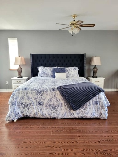 Cottages (Canada, Kawartha Lakes, Ontario)