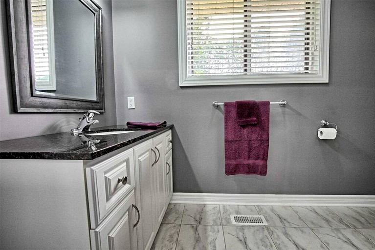 Cottages (Canada, Kawartha Lakes, Ontario)