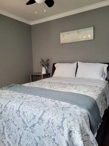 Cottages (Canada, Kawartha Lakes, Ontario)