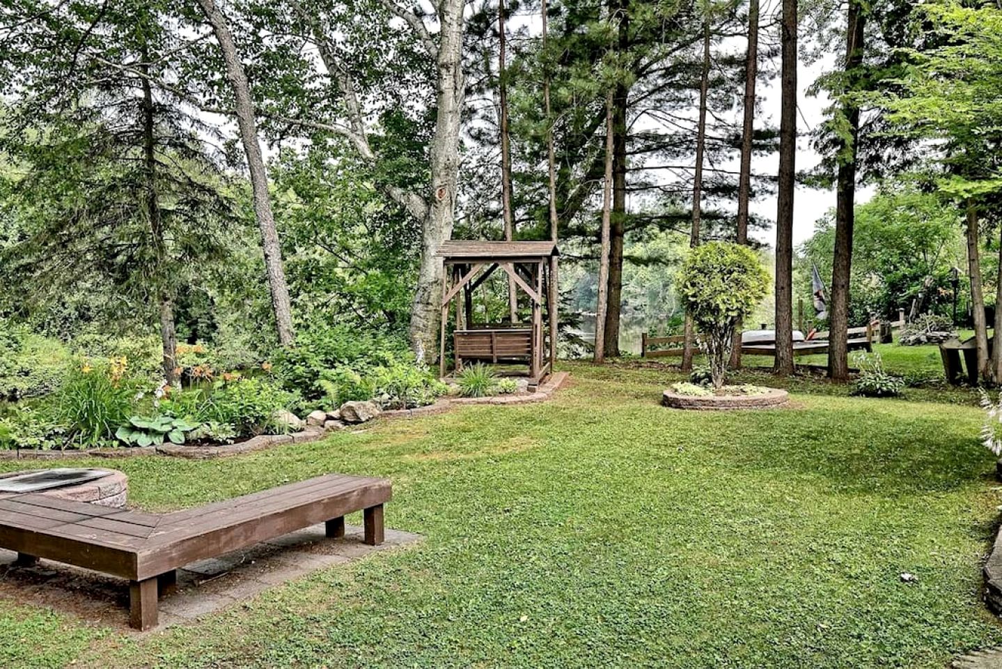 Scenic Burnt River Cottage with River Views and Outdoor Gazebo, Near Fenelon Falls and Bobcaygeon, Ontario