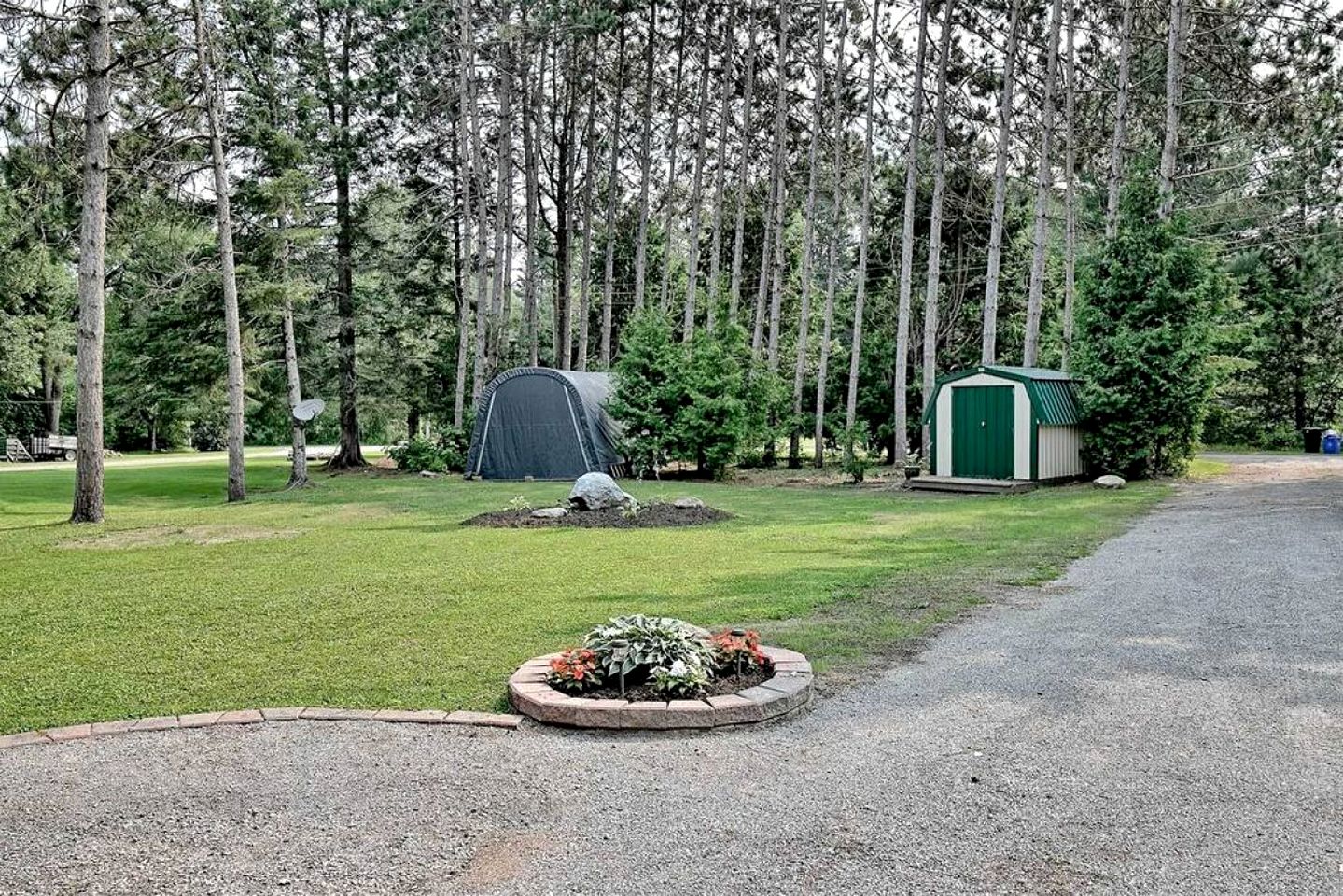 Scenic Burnt River Cottage with River Views and Outdoor Gazebo, Near Fenelon Falls and Bobcaygeon, Ontario