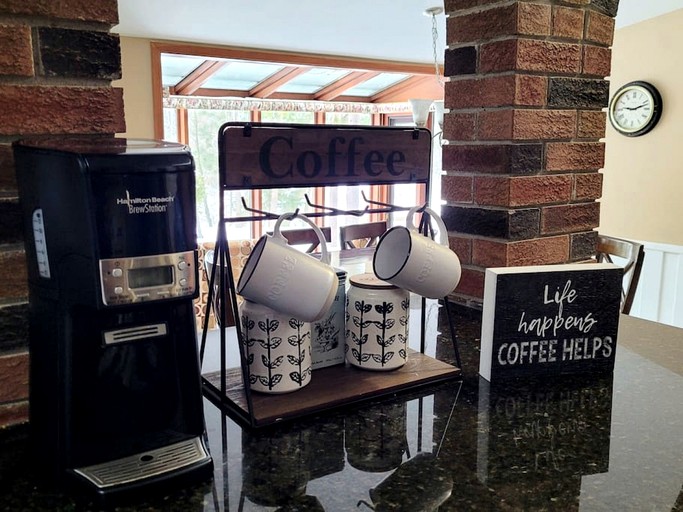 Cottages (Canada, Kawartha Lakes, Ontario)