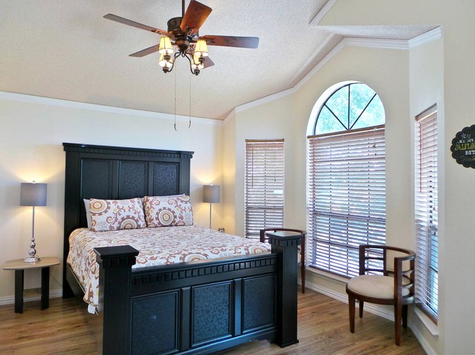 Vacation Rentals (United States of America, Smithville, Texas)