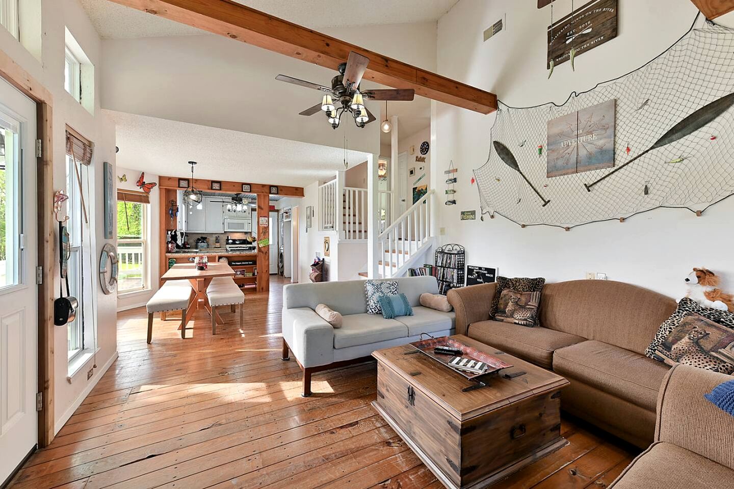 Modern Riverfront Cabin Perfect for Water Activities in Texas
