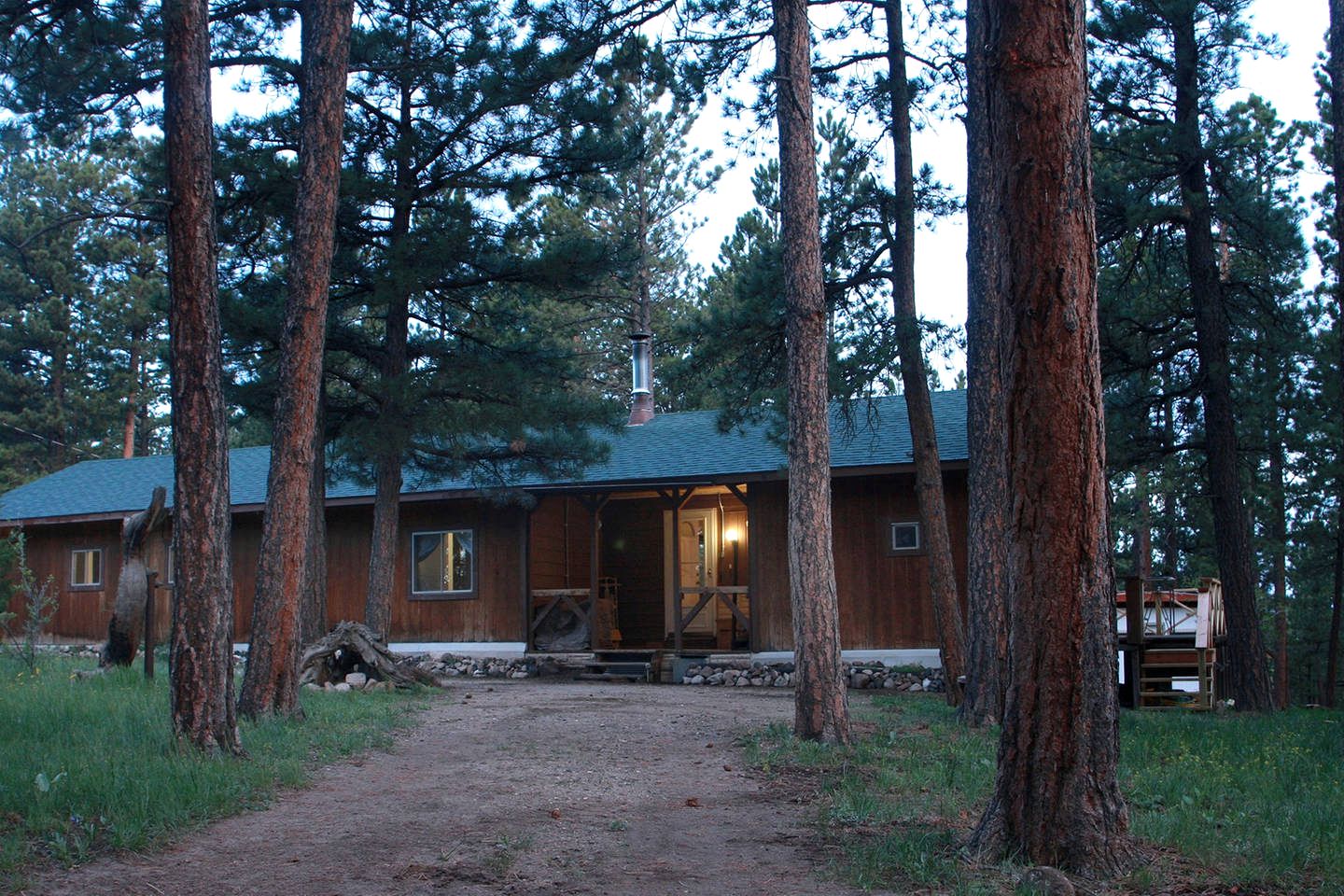 Secluded Mountain Cabin in the Quiet Woodlands near Douglas, Wyoming