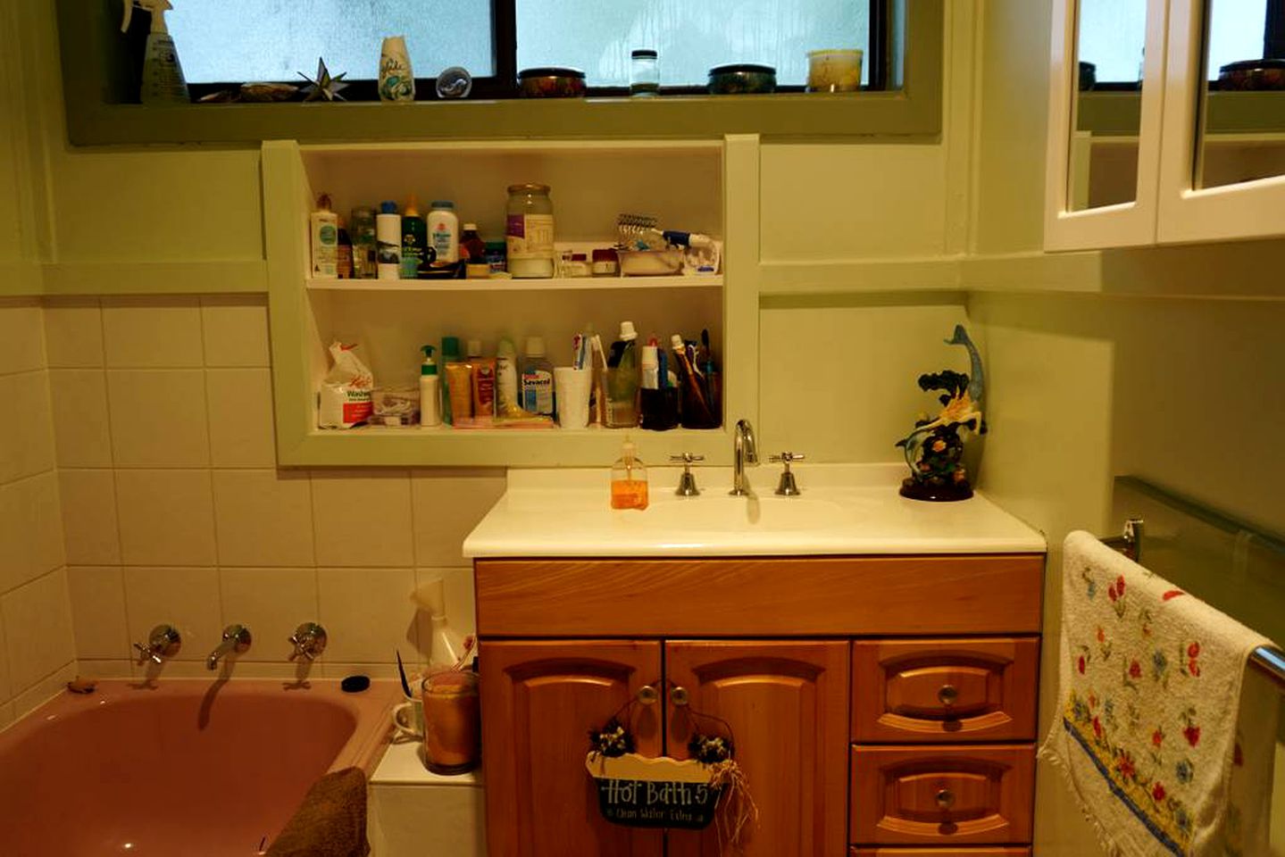 Charming Farmstay Cottage in the Hills of Wongarra near Apollo Bay in Victoria