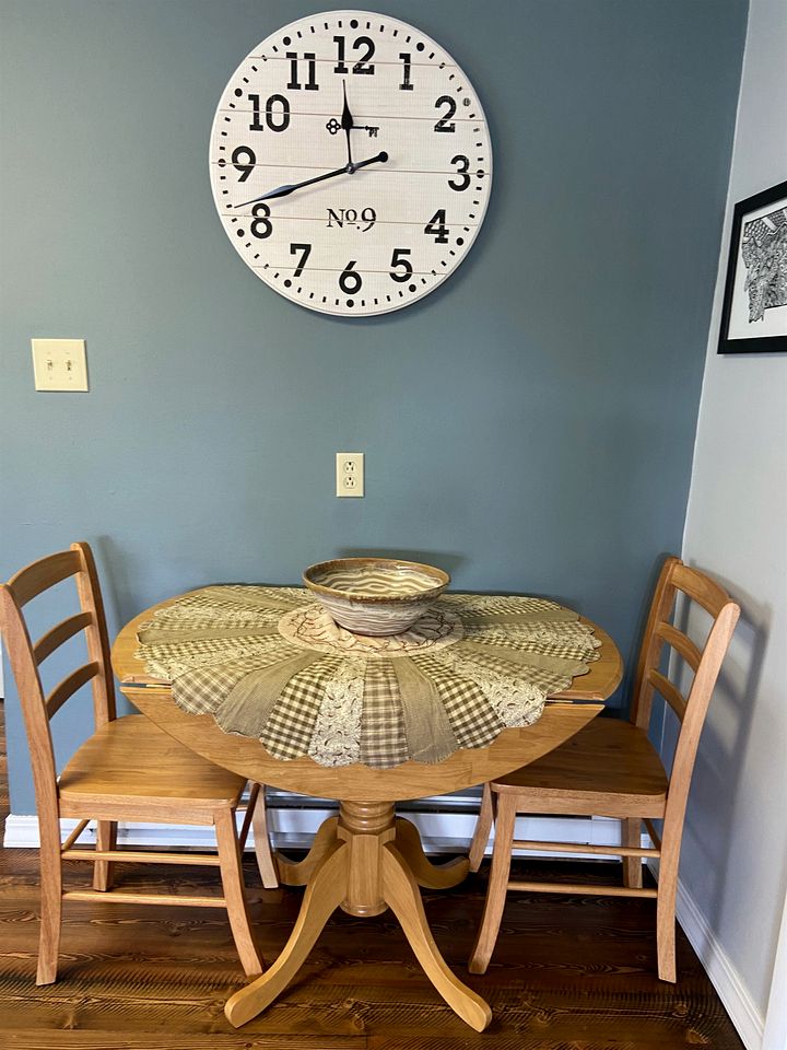 Charming Downtown Cottage with Porch & Backyard Retreat near Beaverhead River in Dillon, Montana