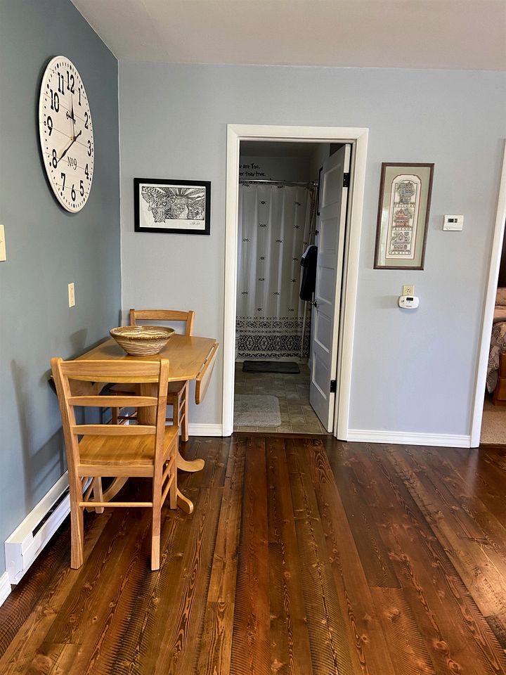 Charming Downtown Cottage with Porch & Backyard Retreat near Beaverhead River in Dillon, Montana