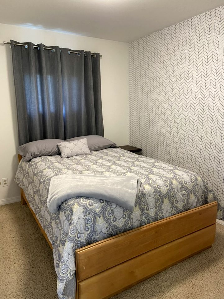 Charming Downtown Cottage with Porch & Backyard Retreat near Beaverhead River in Dillon, Montana