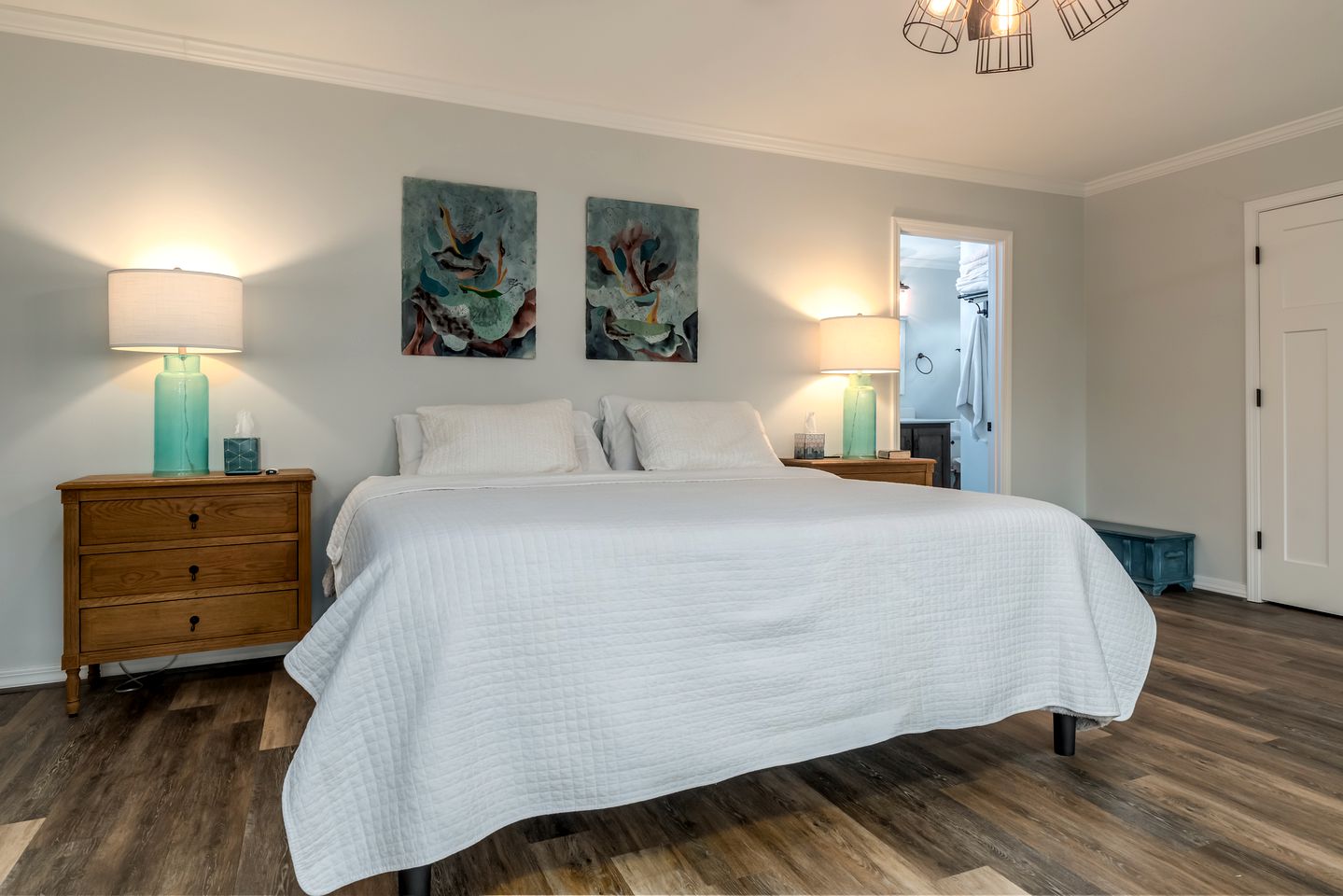 Stylish Coastal Retreat with Luxury Amenities near the Beaches and Golf Course on Dauphin Island, Alabama