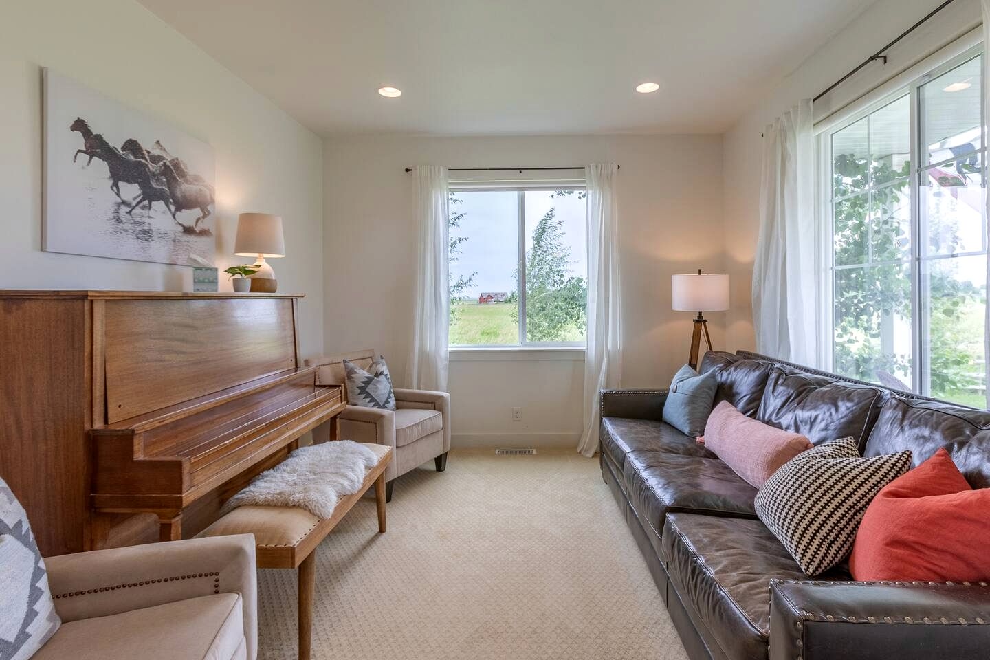 Spacious Farmhouse Retreat with Teton Views and Outdoor Games Near National Parks in Tetonia, Idaho