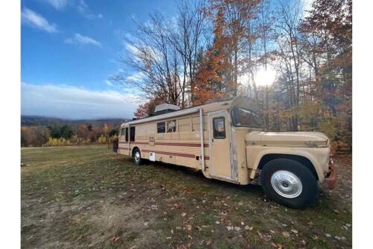 Caravans (United States of America, Chatham, New Hampshire)