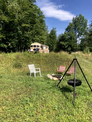 Caravans (United States of America, Chatham, New Hampshire)