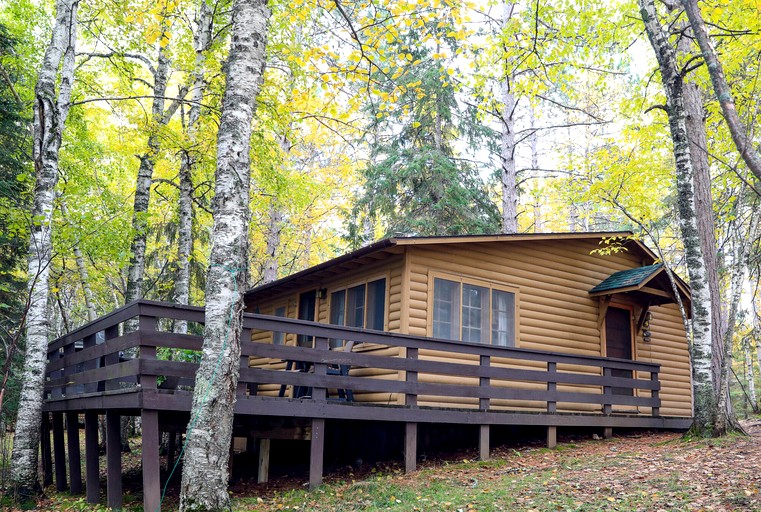 Authentic Rustic Cabin with Large Deck & Fireplace Near Birch Lake, Babbitt, MN