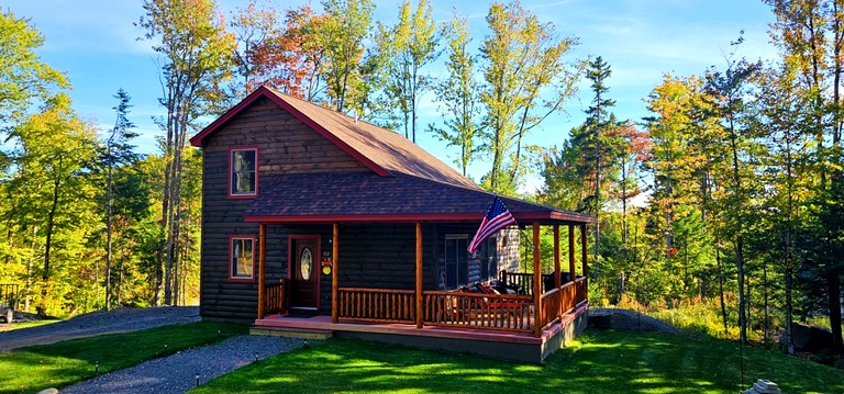 Secluded Cabin Retreat with Dock Access & Trail Connection near Moosehead Lake – Greenville, Maine