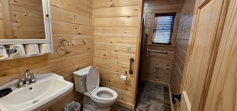 Cabins (United States of America, Greenville, Maine)