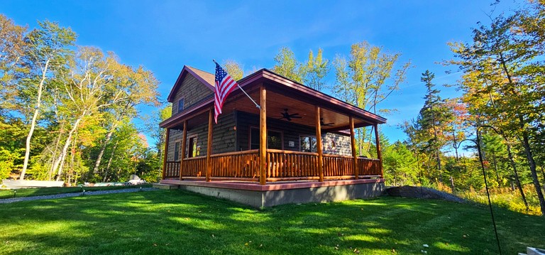 Cabins (United States of America, Greenville, Maine)
