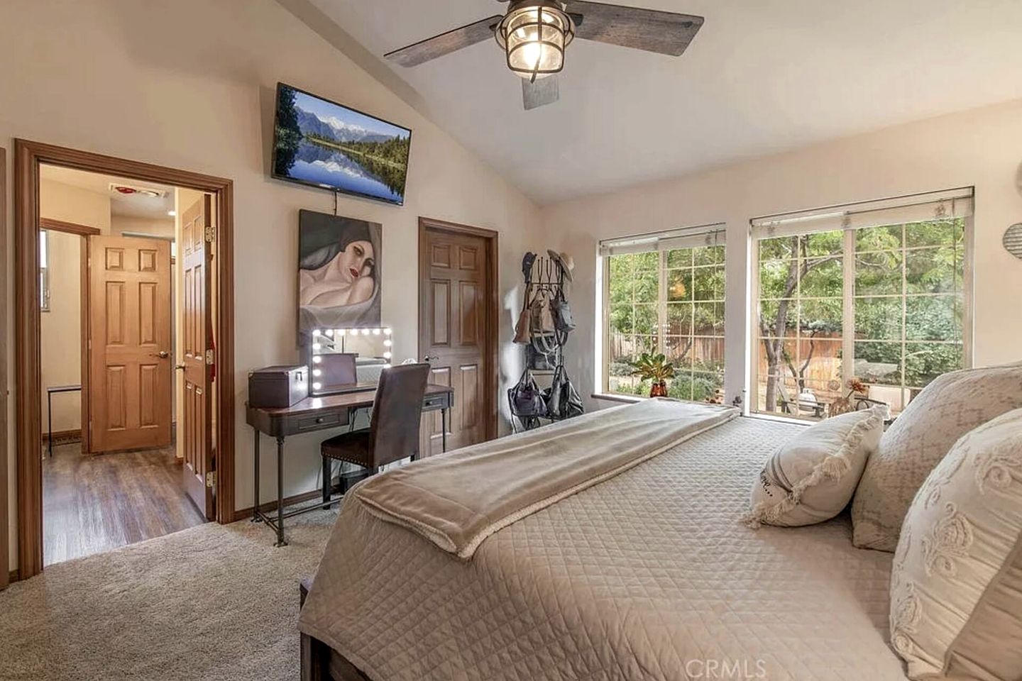 Luxurious Rustic-Modern Retreat with Hot Tub near Local Attractions in Whitney, California