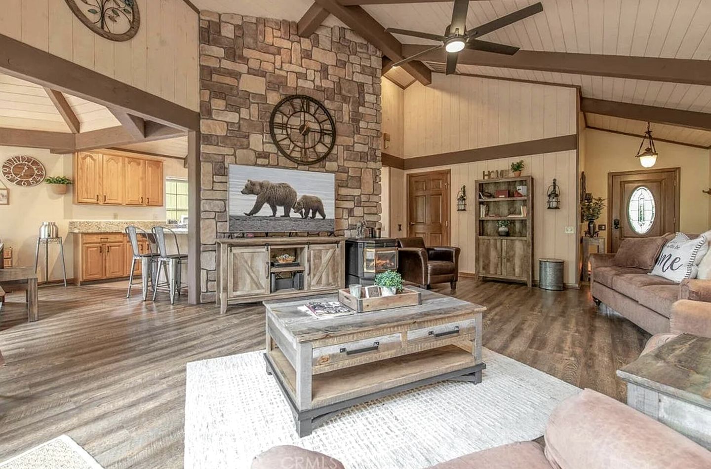 Luxurious Rustic-Modern Retreat with Hot Tub near Local Attractions in Whitney, California