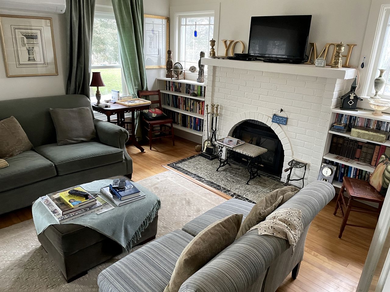 Beautiful Entire B&B Rental for Larger Groups with Indoor Pool in Elkhorn, Wisconsin