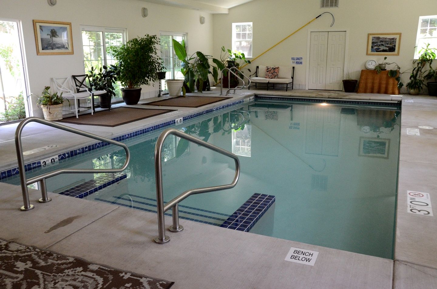 Beautiful Entire B&B Rental for Larger Groups with Indoor Pool in Elkhorn, Wisconsin
