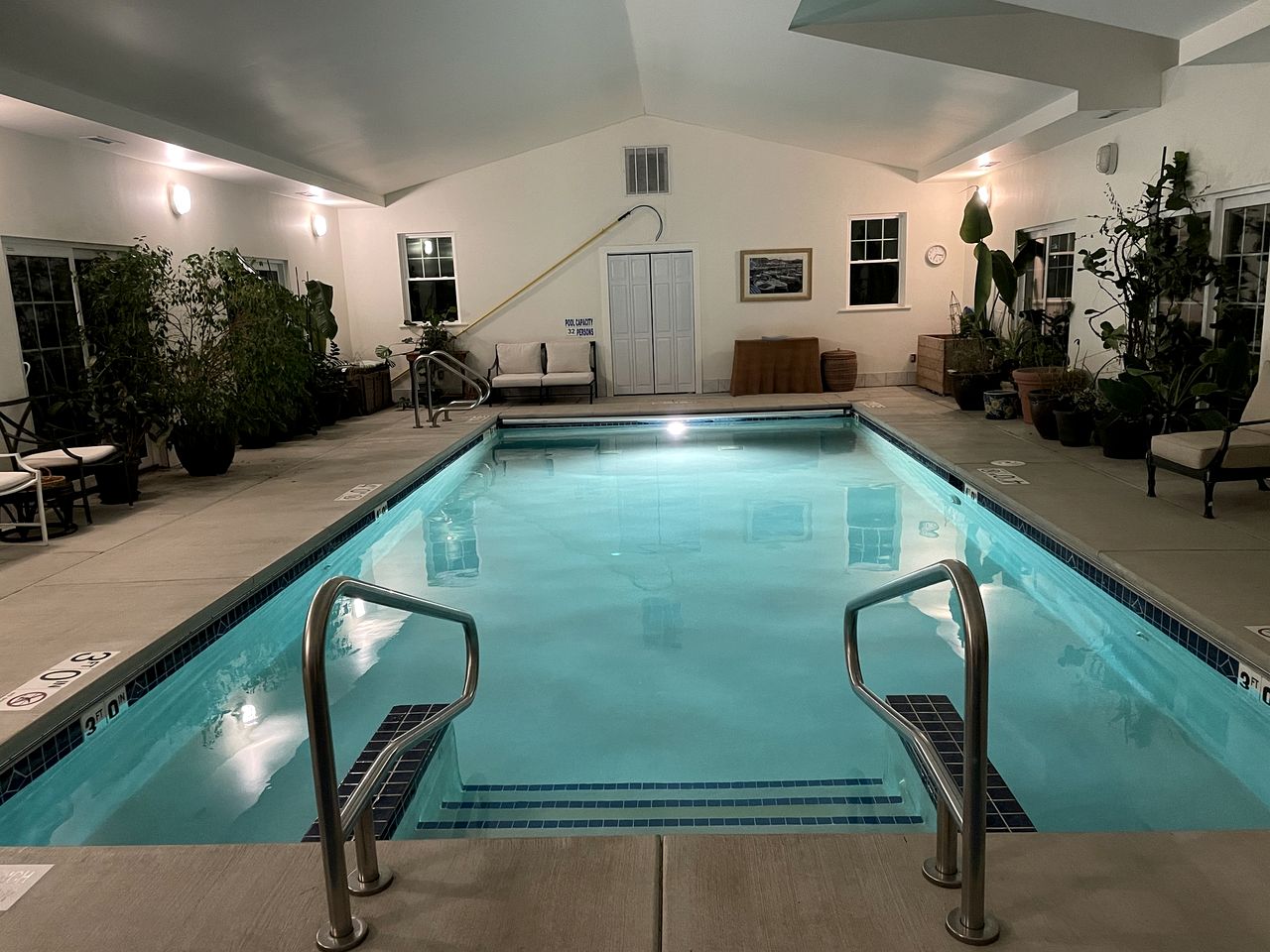 Beautiful Entire B&B Rental for Larger Groups with Indoor Pool in Elkhorn, Wisconsin