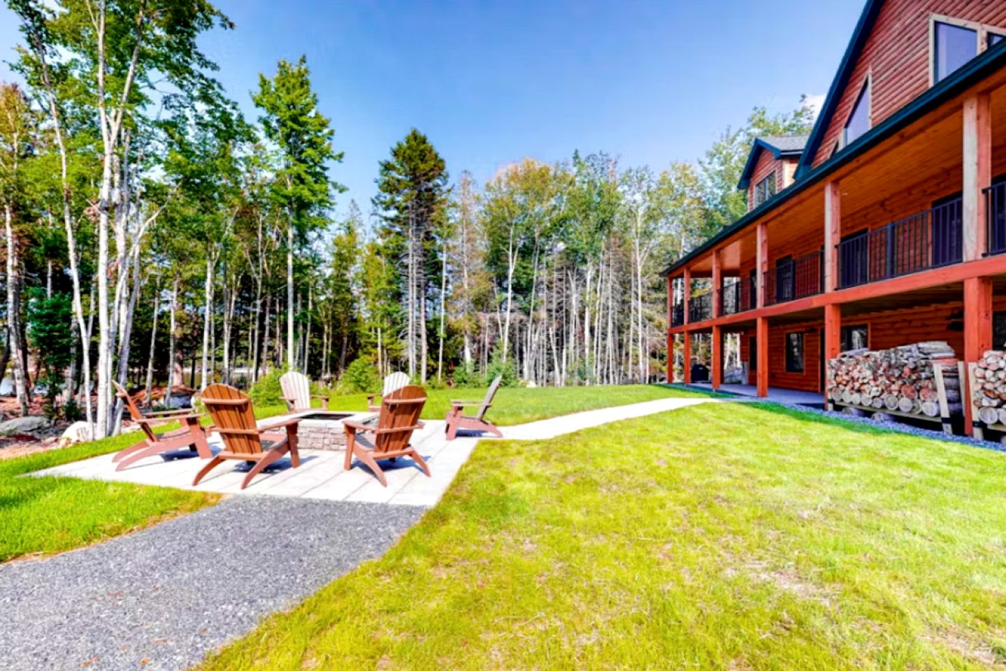 Waterfront Cabin with Spacious Interior and Fire Pit in Maine