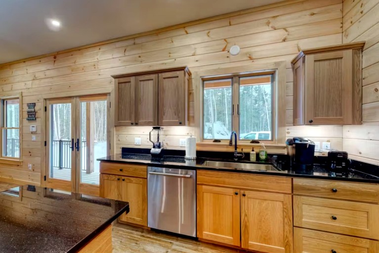 Cabins (United States of America, Beaver Cove, Maine)