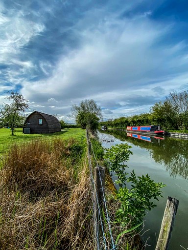 Pods ( Leighton Buzzard, England, United Kingdom)