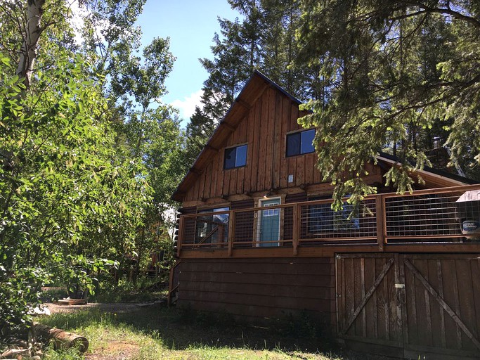 Log Cabins (Alpine, Wyoming, United States)