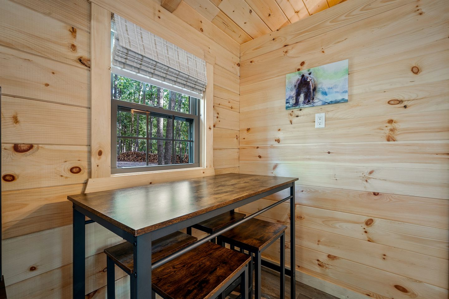 Cozy Woodland Cabin Escape for Families, Friends & Retreats in Mentone, Alabama