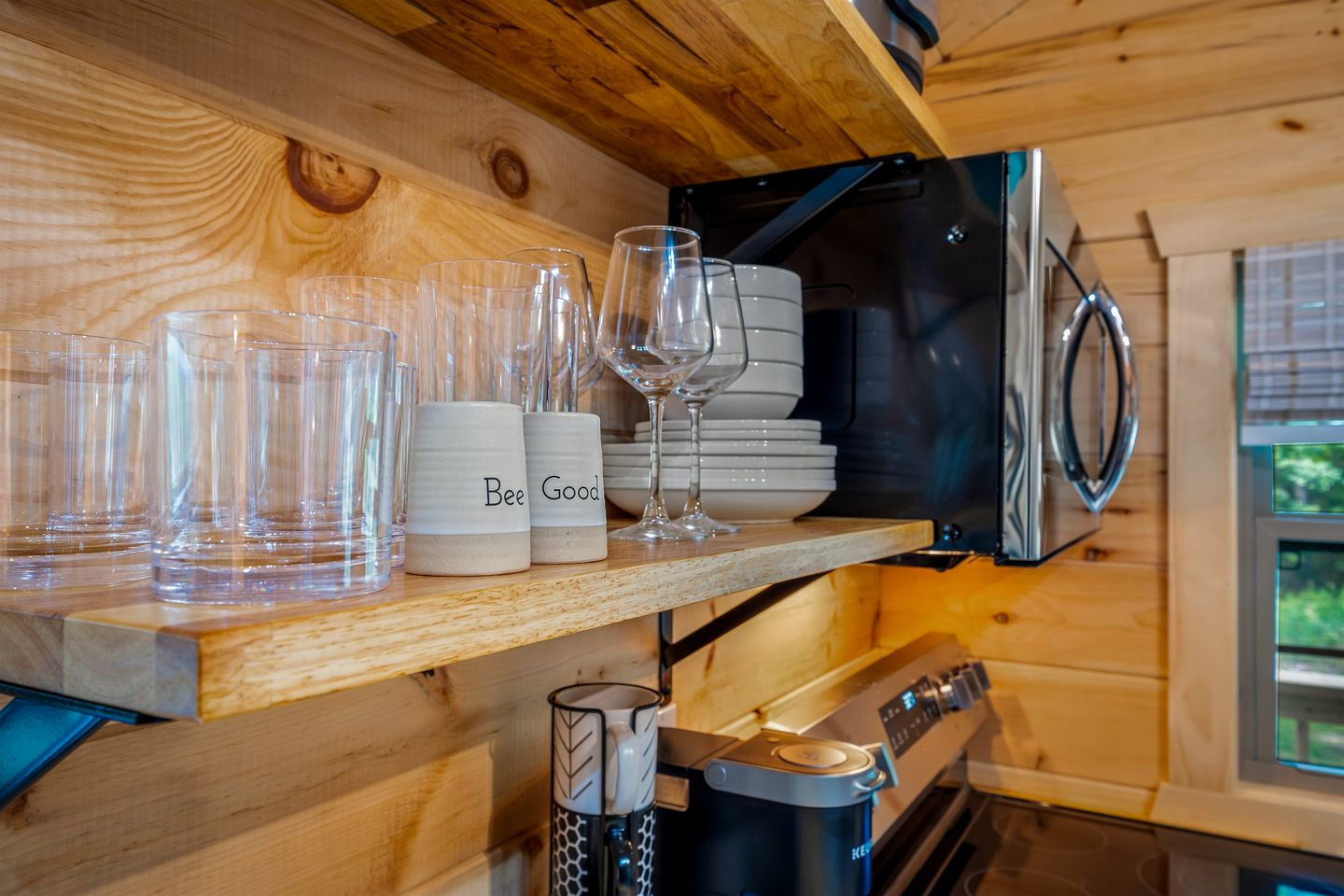 Cozy Woodland Cabin Escape for Families, Friends & Retreats in Mentone, Alabama