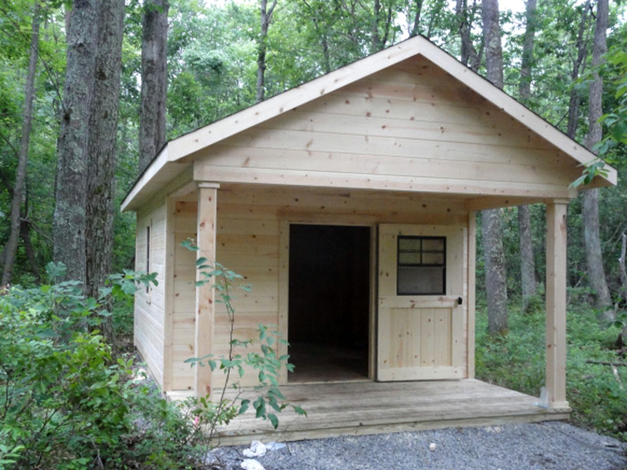 Cheerful Wooden Cabin for a Romantic Getaway near Oakland, Maryland