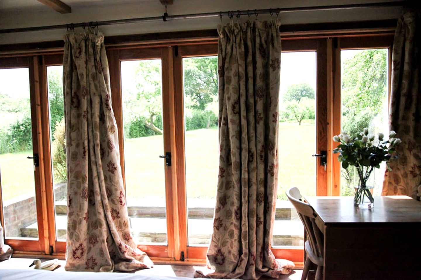 Luxurious Romantic Rental with Breakfast near Tunbridge Wells, England