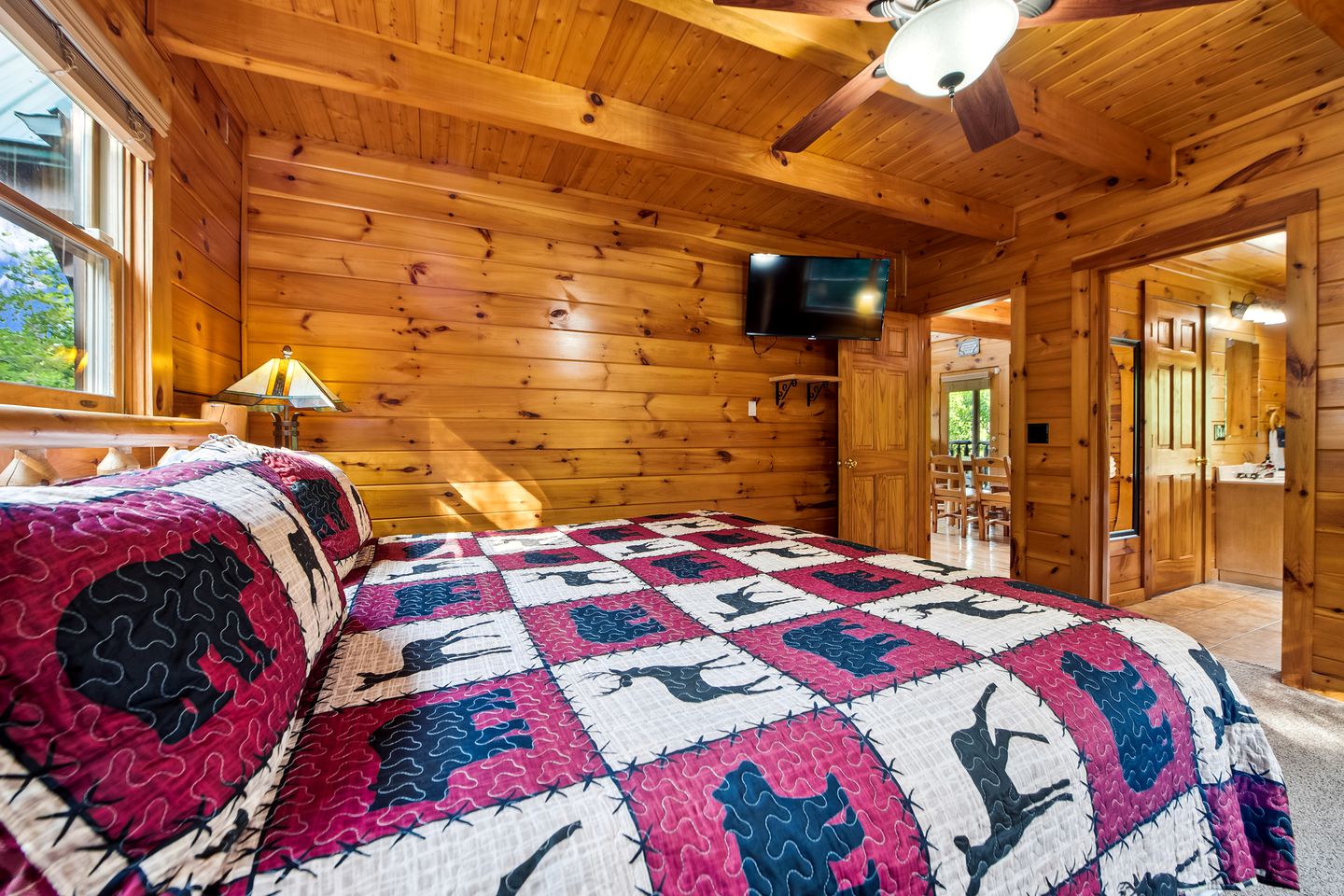 Countryside Charms: Experience Glamping Magic in Sevierville, Tennessee
