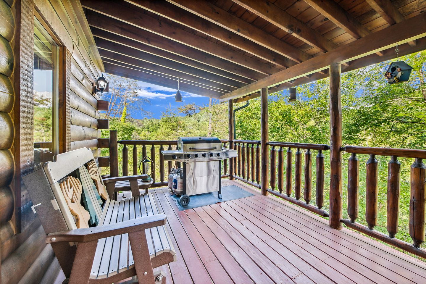 Countryside Charms: Experience Glamping Magic in Sevierville, Tennessee