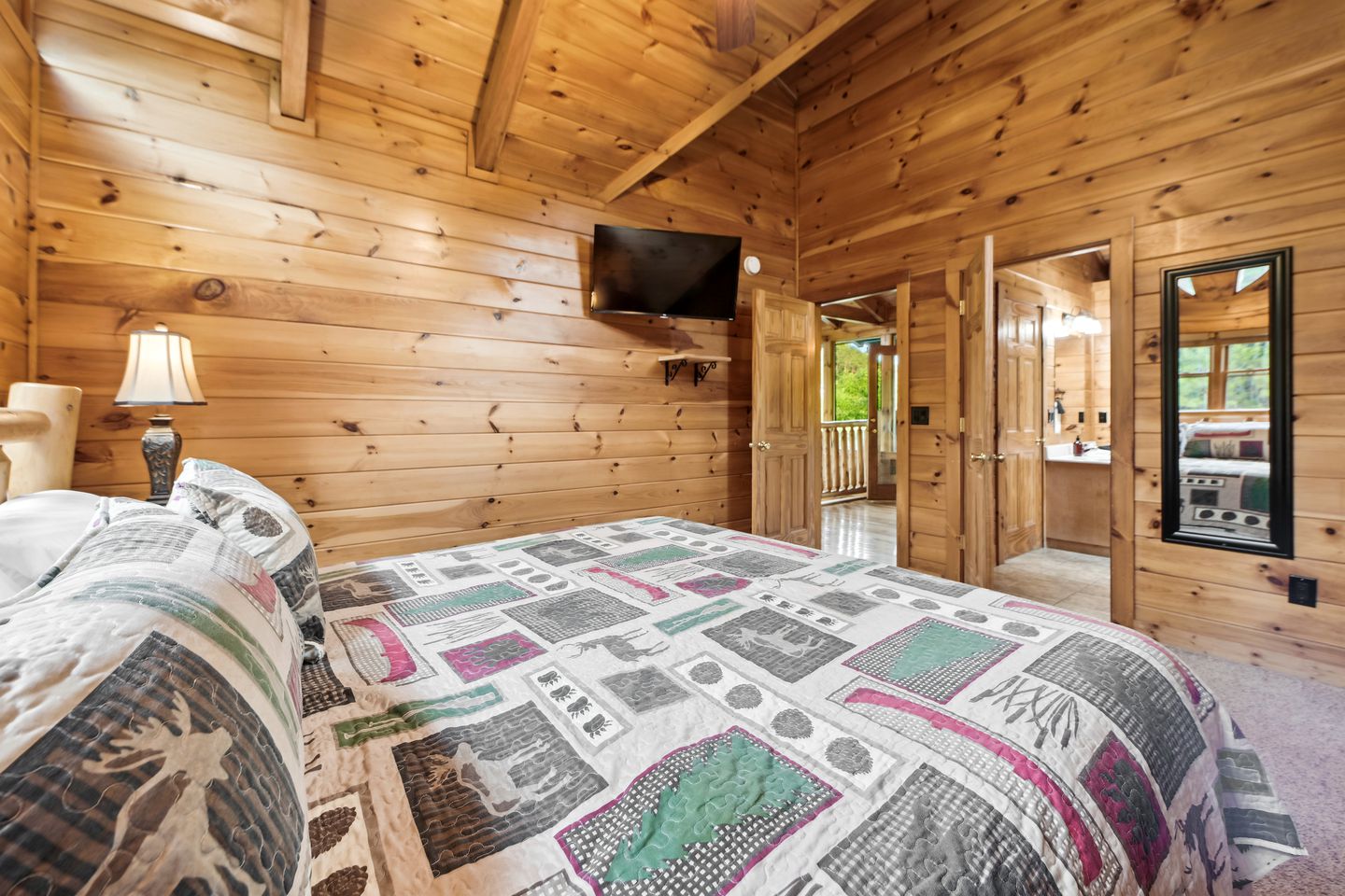 Countryside Charms: Experience Glamping Magic in Sevierville, Tennessee