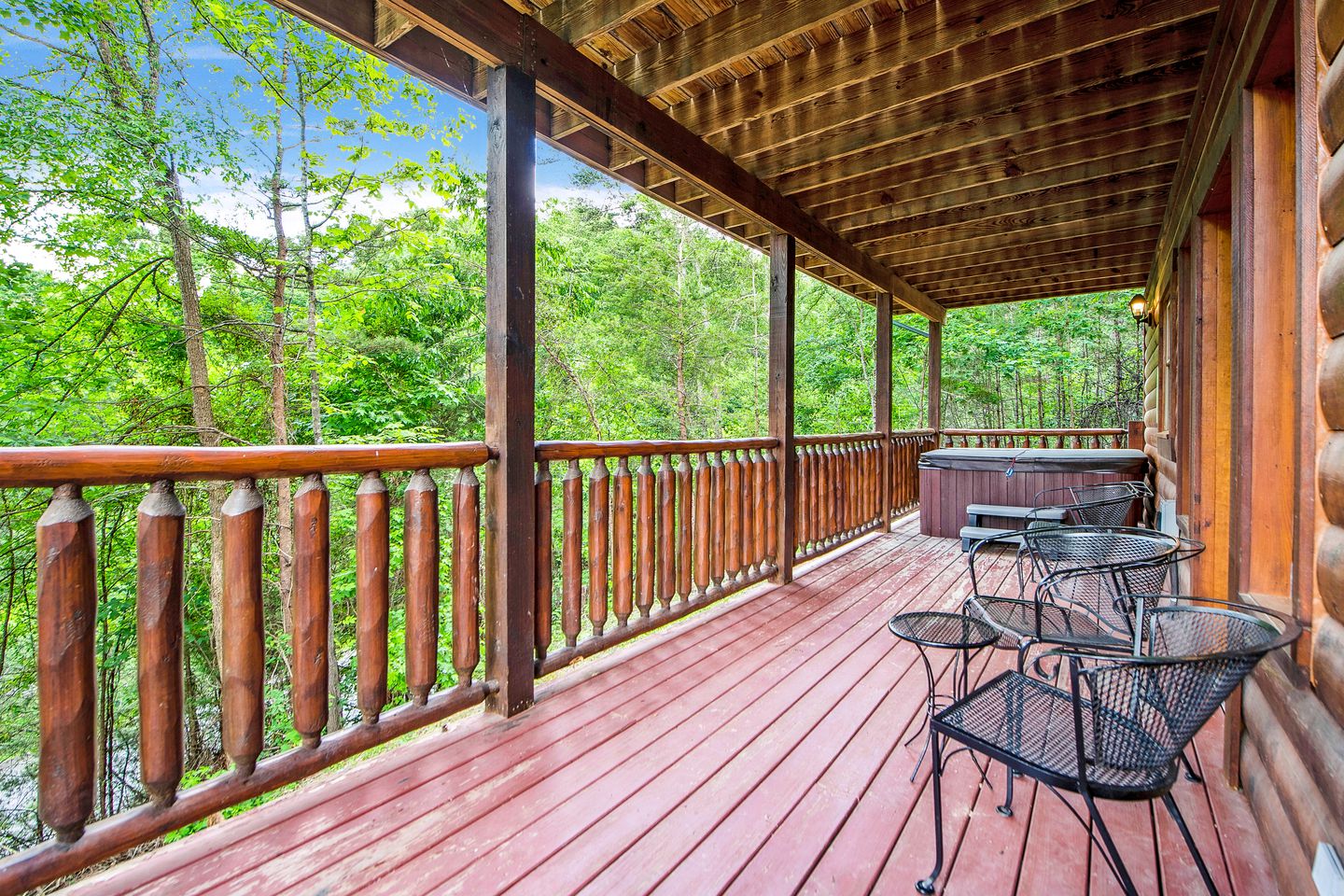 Countryside Charms: Experience Glamping Magic in Sevierville, Tennessee