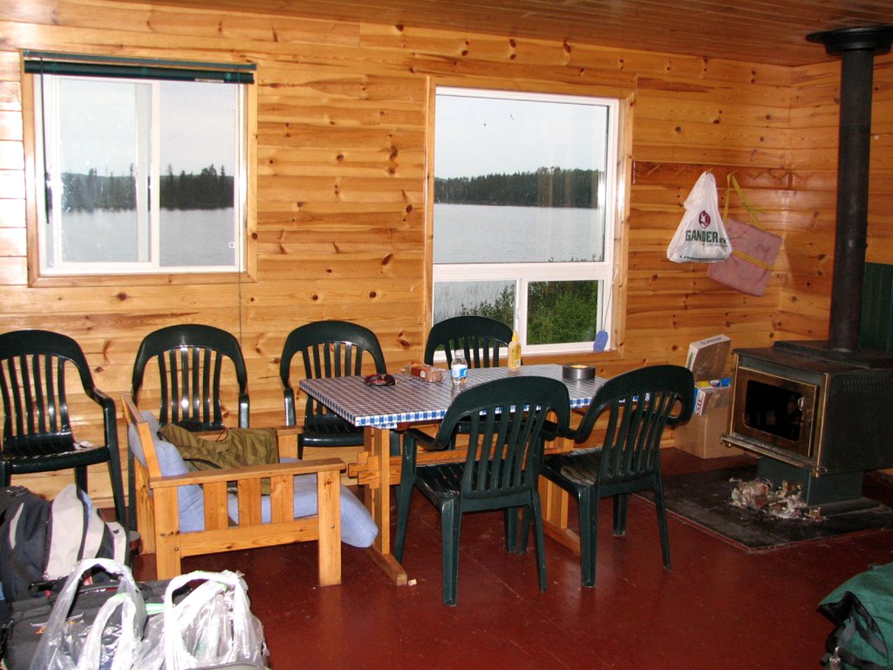 Rustic Log Cabin Rental for Six on D'Alton Lake in Thunder Bay, Ontario