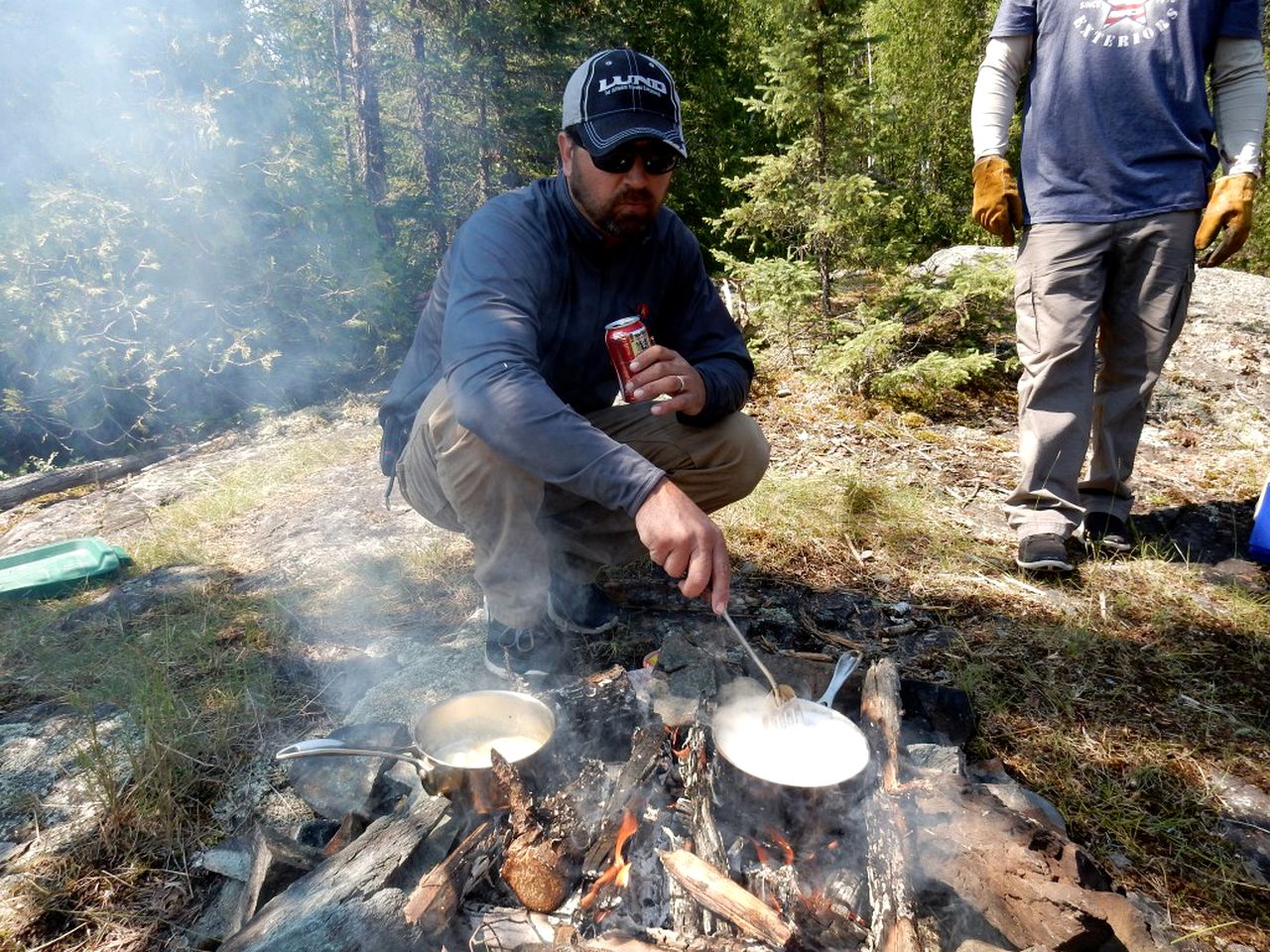 Rustic Log Cabin Rental for Six on D'Alton Lake in Thunder Bay, Ontario