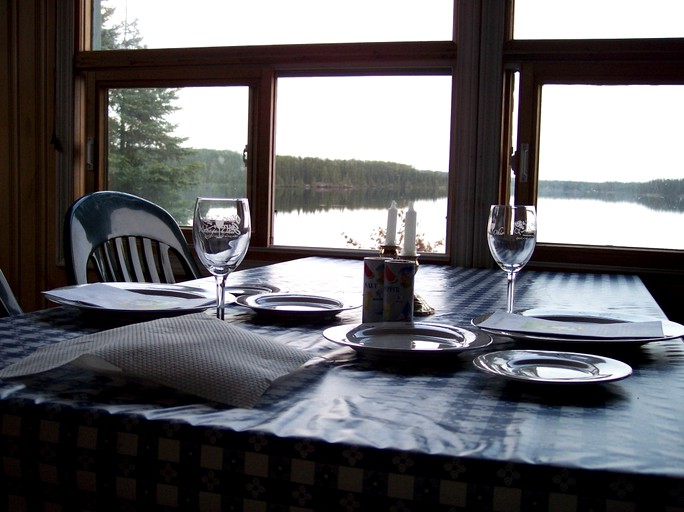 Cabins (Thunder Bay, Ontario, Canada)