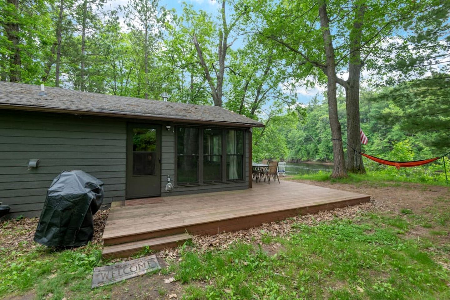 Gorgeous Cabin Nestled Among Trees in Pine City, Minnesota