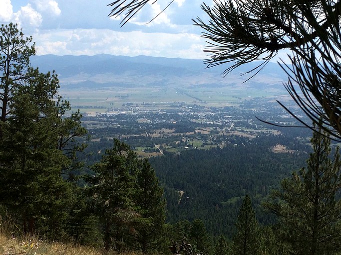 Cabins (Corvallis, Montana, United States)