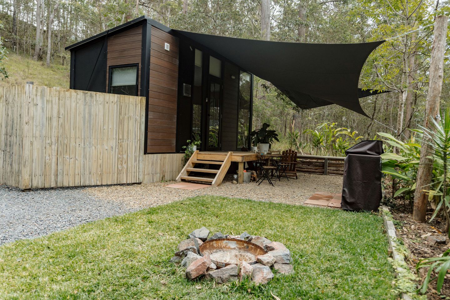 Luxurious Tiny House with Outdoor Barbecue Perfect for Water Activities in Victoria, Australia