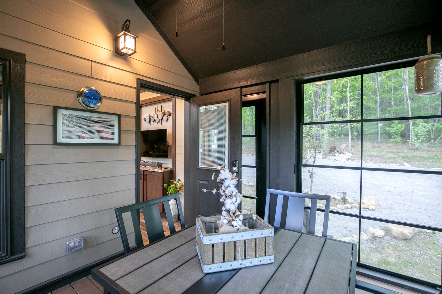 Beautiful Cottage with Nice Forest Sights in Tracy City, Tennessee