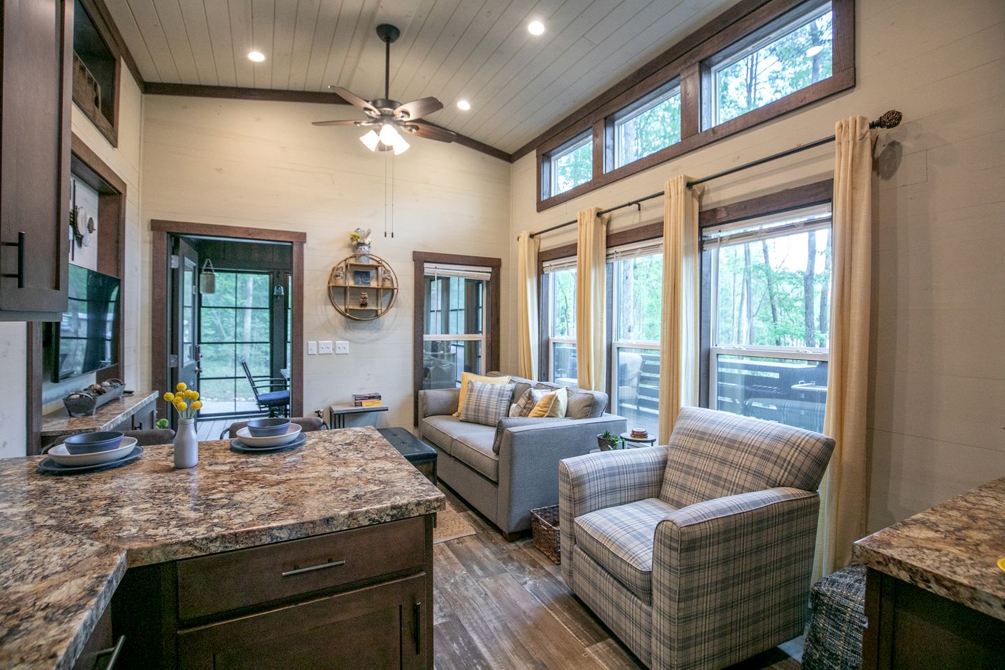 Beautiful Cottage with Nice Forest Sights in Tracy City, Tennessee