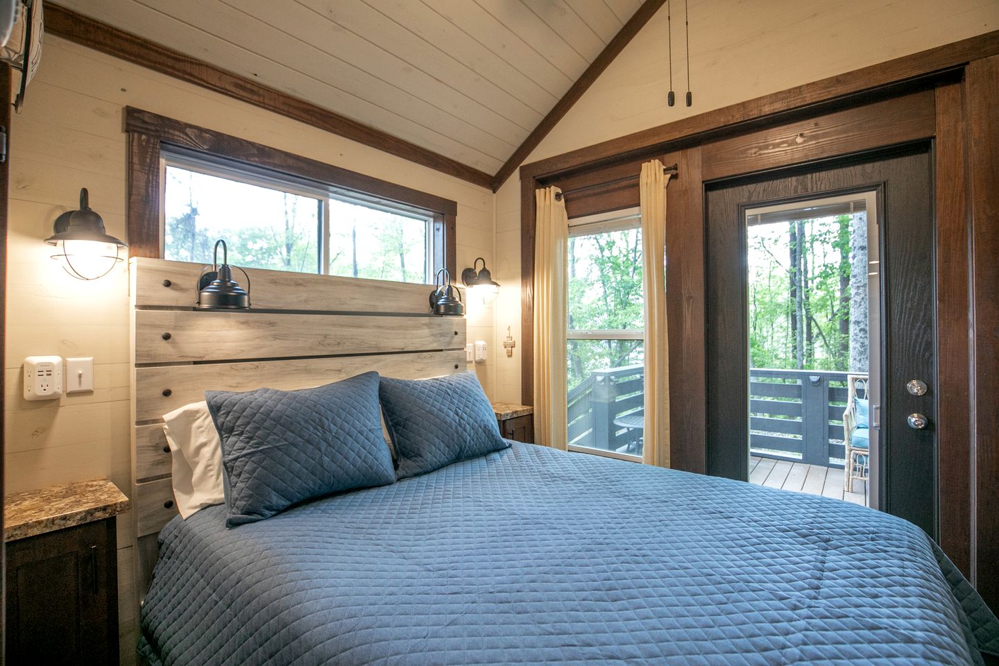 Beautiful Cottage with Nice Forest Sights in Tracy City, Tennessee