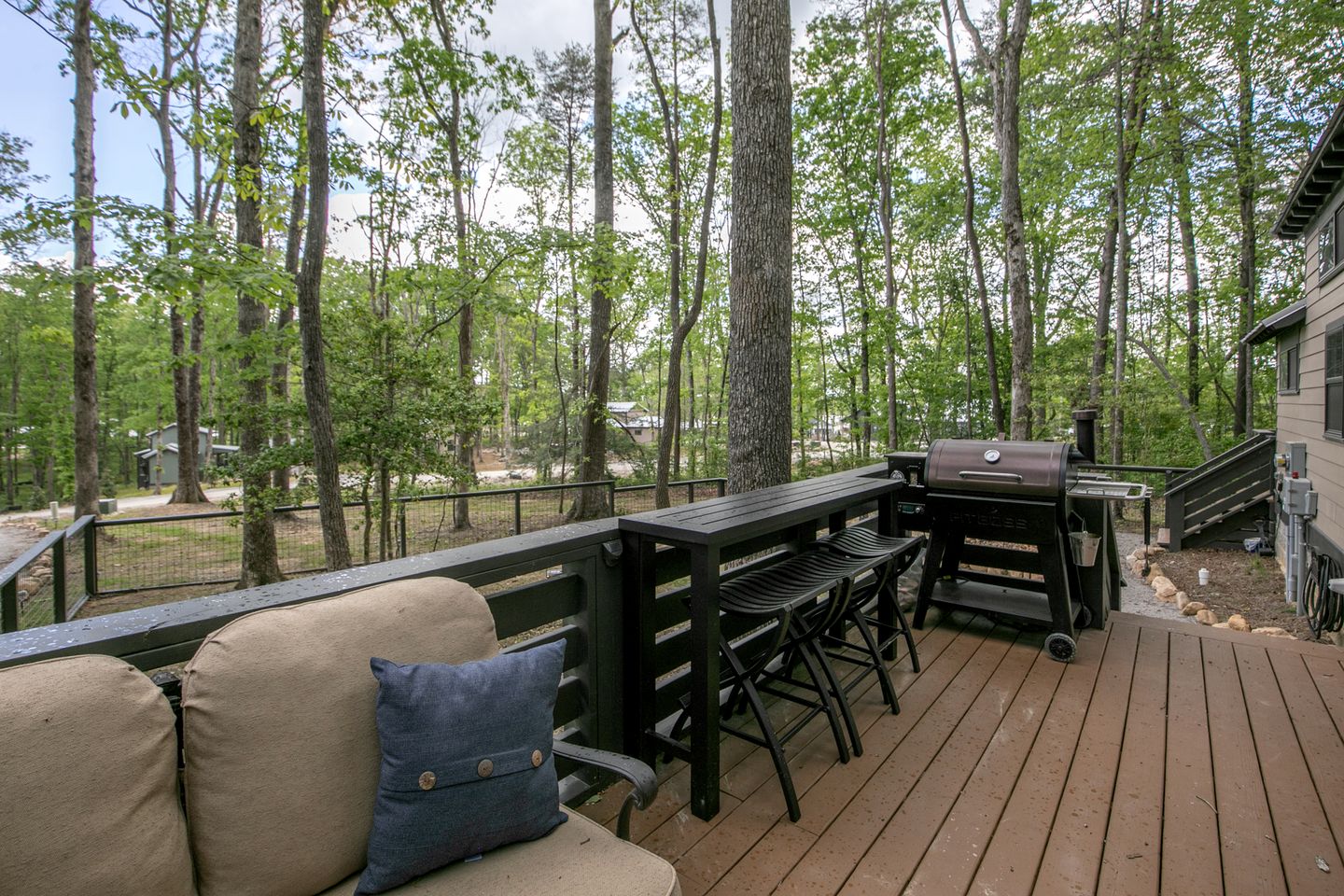 Beautiful Cottage with Nice Forest Sights in Tracy City, Tennessee