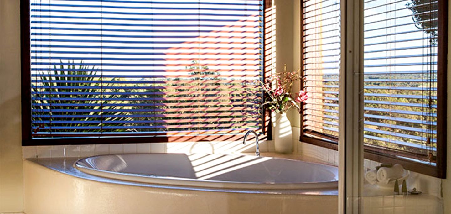 Romantic Studio Cabin Rental with Ocean Views near Margaret River, Australia